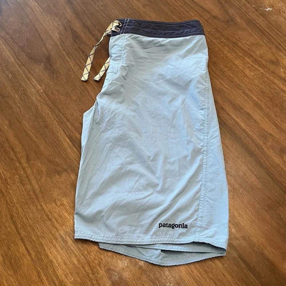 Patagonia Shorts Mens 31 Blue Wavefarer Hybrid Walk Boardshorts Hiking